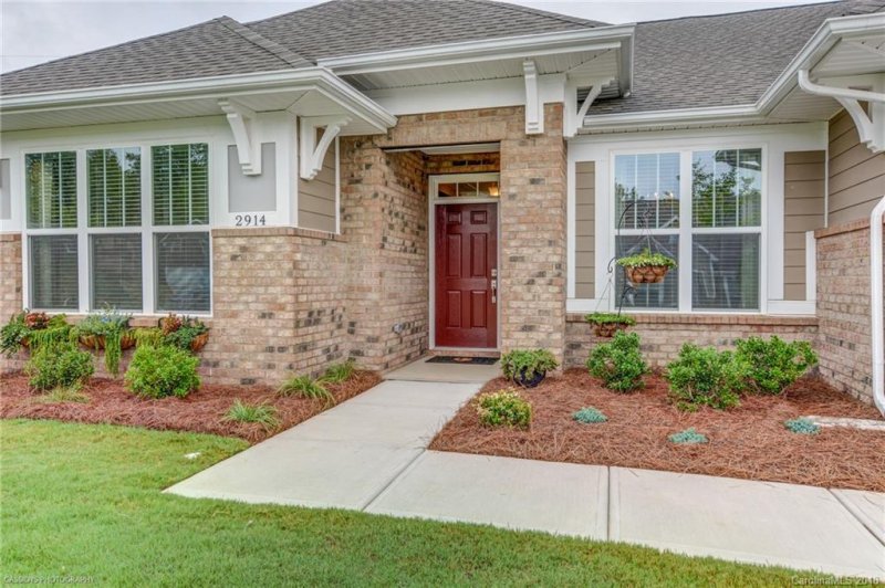 Property image 2 at 2914 Hiddenbrook Way, Fort Mill, SC 29707