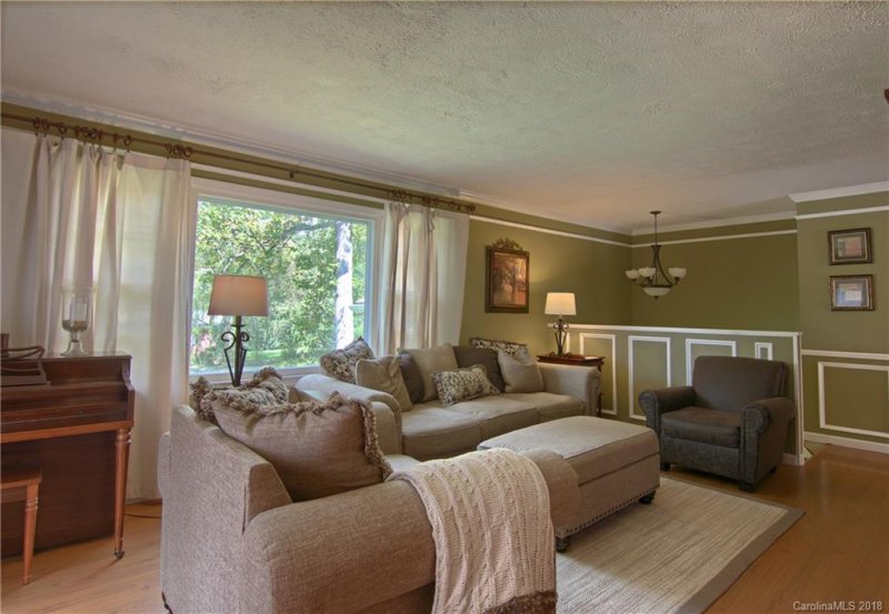 Property image 4 at 112 Shannon Road, Hendersonville, NC 28791