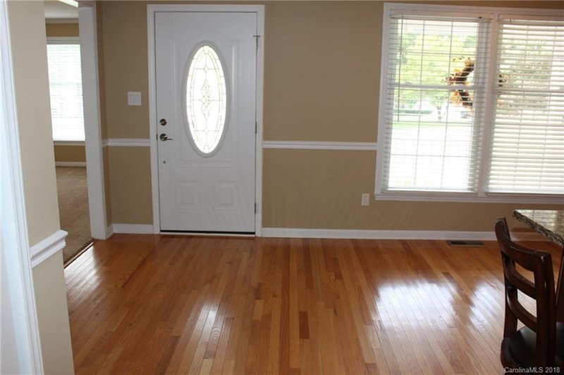 Property image 3 at 2510 Castlewood Drive, Gastonia, NC 28056
