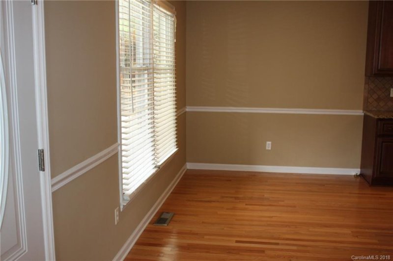 Property image 4 at 2510 Castlewood Drive, Gastonia, NC 28056