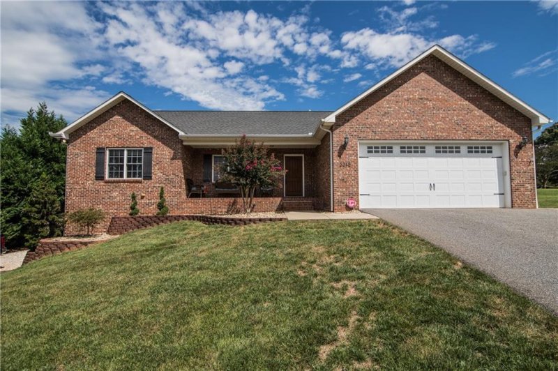 3315 47th Avenue Place