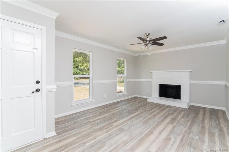 Property image 3 at 6924 Delta Lake Drive, Charlotte, NC 28215