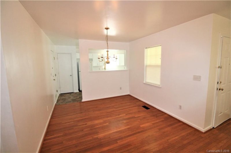 Property image 4 at 4031 Rutgers Avenue, Charlotte, NC 28206