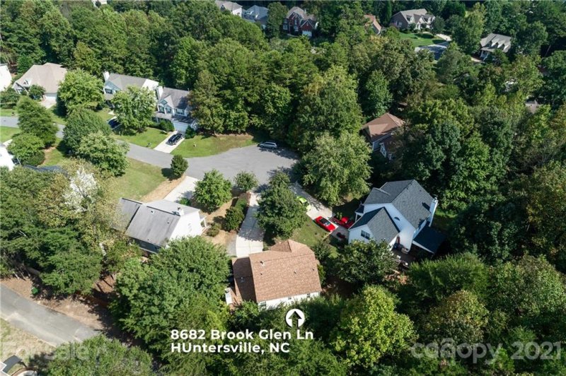 Property image 4 at 8682 Brook Glen Lane, Huntersville, NC 28078