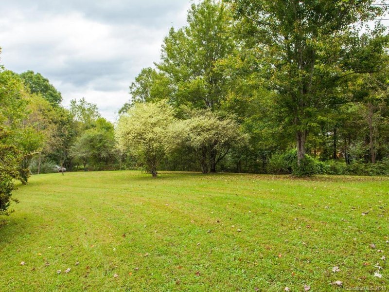 Property image 2 at 15 Redmond Drive, Alexander, NC 28701