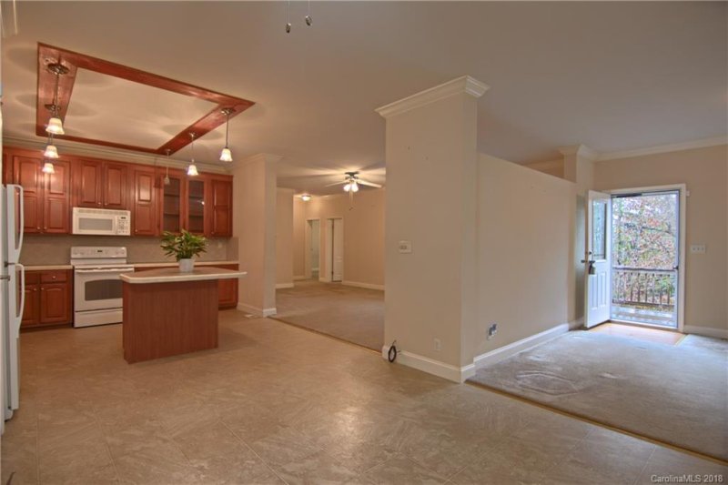 Property image 5 at 38 Condor Court, Hendersonville, NC 28792