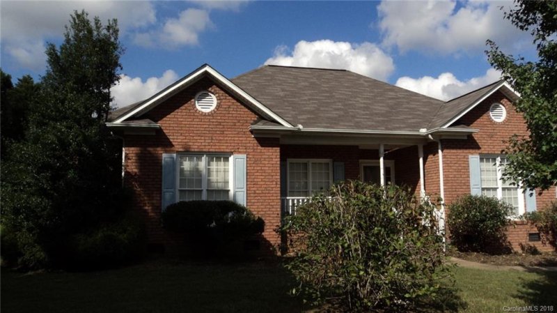 3644 Farm Lake Drive