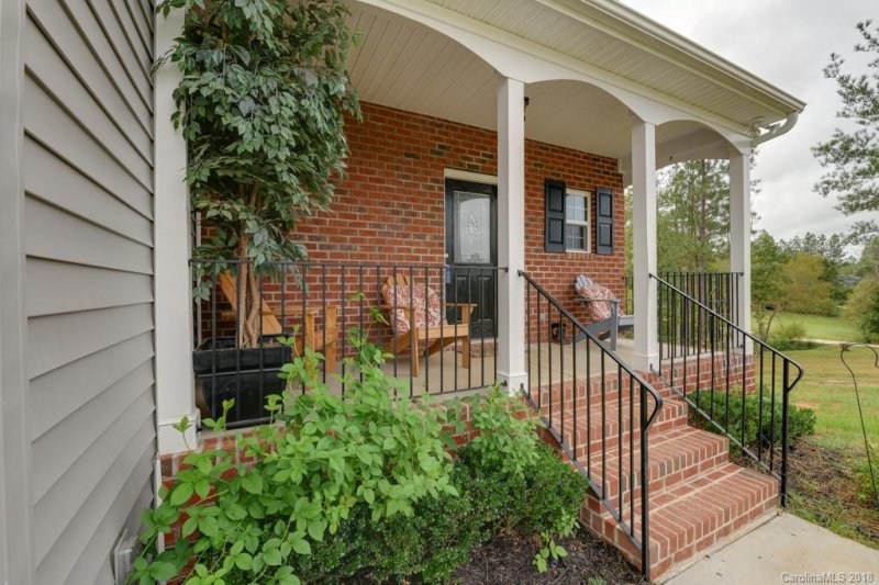 Property image 3 at 4403 Dashley Circle, Catawba, SC 29704