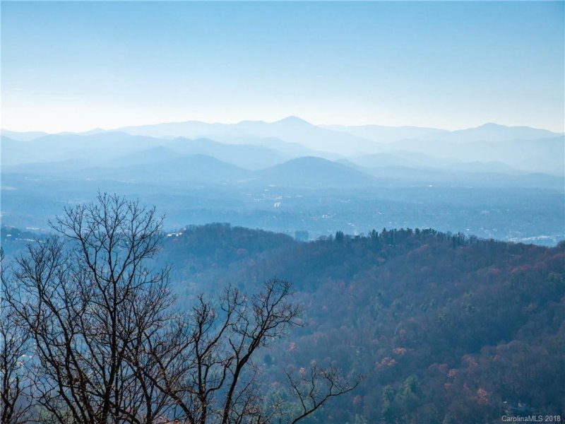 Property image 2 at 152 Skycliff Drive, Asheville, NC 28804