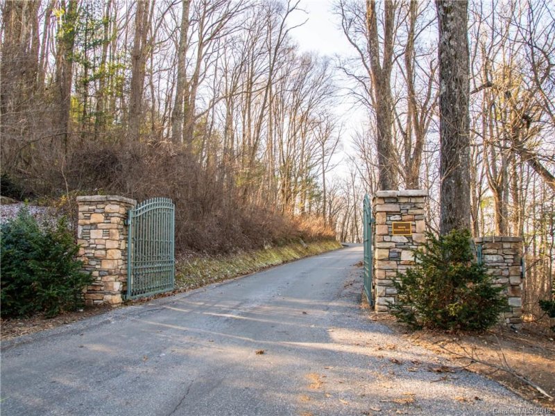 Property image 5 at 152 Skycliff Drive, Asheville, NC 28804