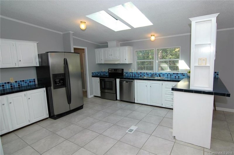 Property image 3 at 5010 Sierra Drive, Maiden, NC 28650