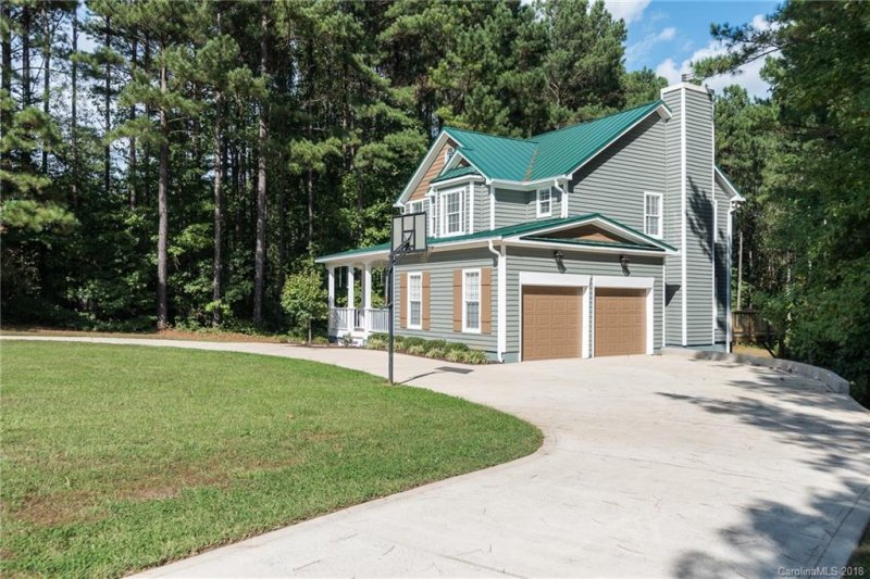 Property image 2 at 1427 Forest Ridge Drive, Stanley, NC 28164