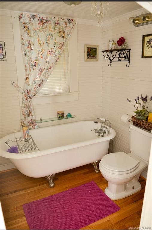 Property image 3 at 1318 E Broad Street, Statesville, NC 28677