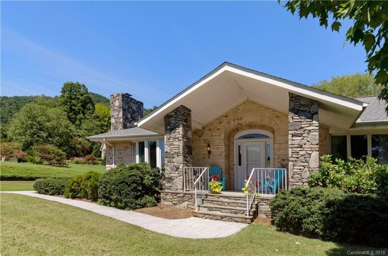 Property image 2 at 3 Ashley Road, Asheville, NC 28805