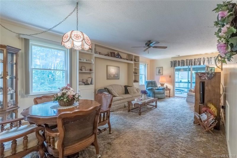 Property image 4 at 20 Pineoak Circle, Etowah, NC 28729