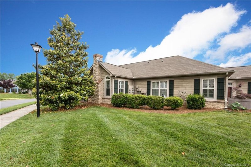 Property image 3 at 2255 Coltsview Lane, Matthews, NC 28105