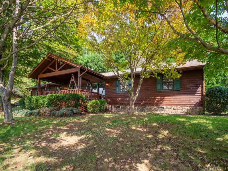 86 Foxfire Estates Circle