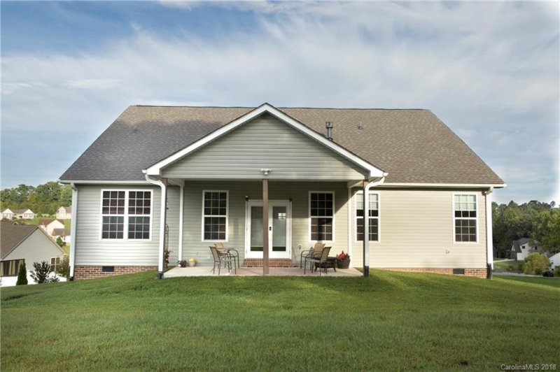 Property image 2 at 132 Beck Creek Circle, Flat Rock, NC 28731