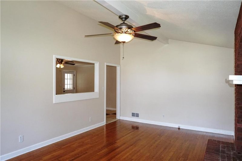 Property image 4 at 1508 36th Avenue Drive, Hickory, NC 28601