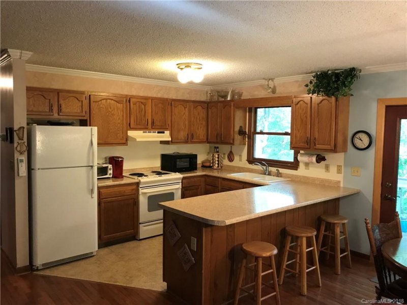 Property image 5 at 7 Partridge Lane, Weaverville, NC 28787