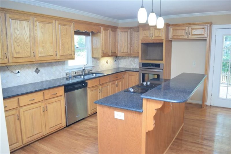 Property image 4 at 1130 38th Avenue, Hickory, NC 28601