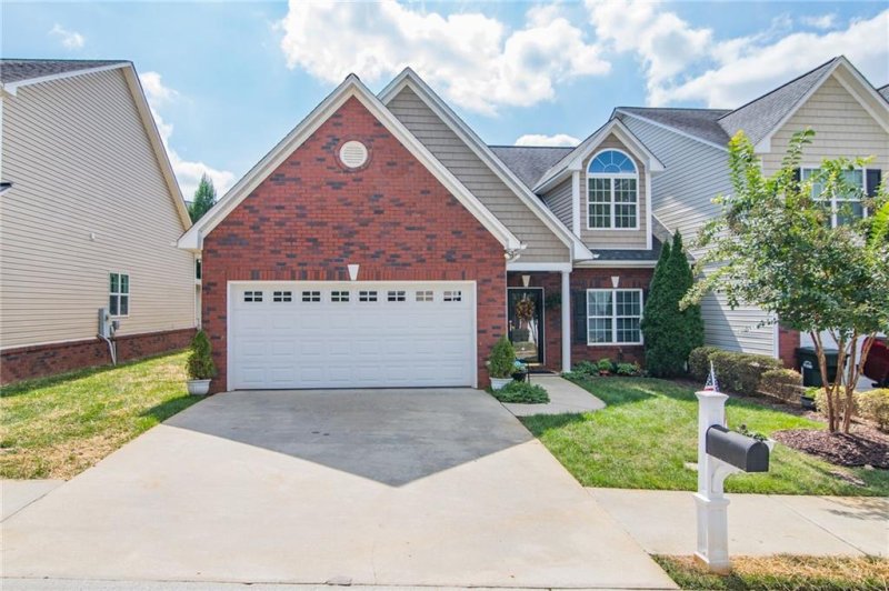 Property image 3 at 4739 Braxton Gate Lane, Hickory, NC 28602