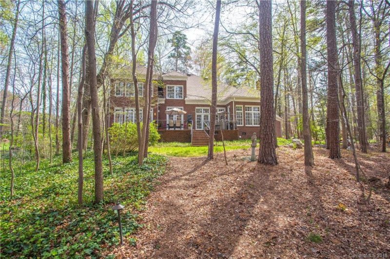 Property image 4 at 19404 Mary Ardrey Circle, Cornelius, NC 28031