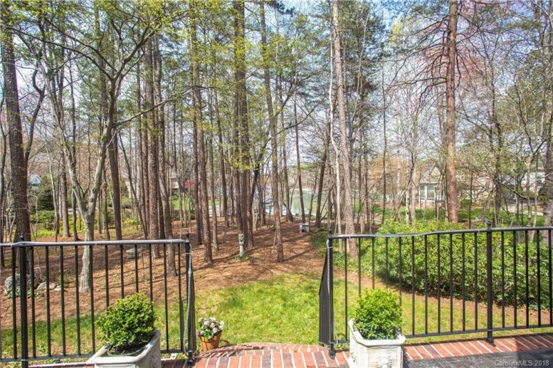 Property image 5 at 19404 Mary Ardrey Circle, Cornelius, NC 28031