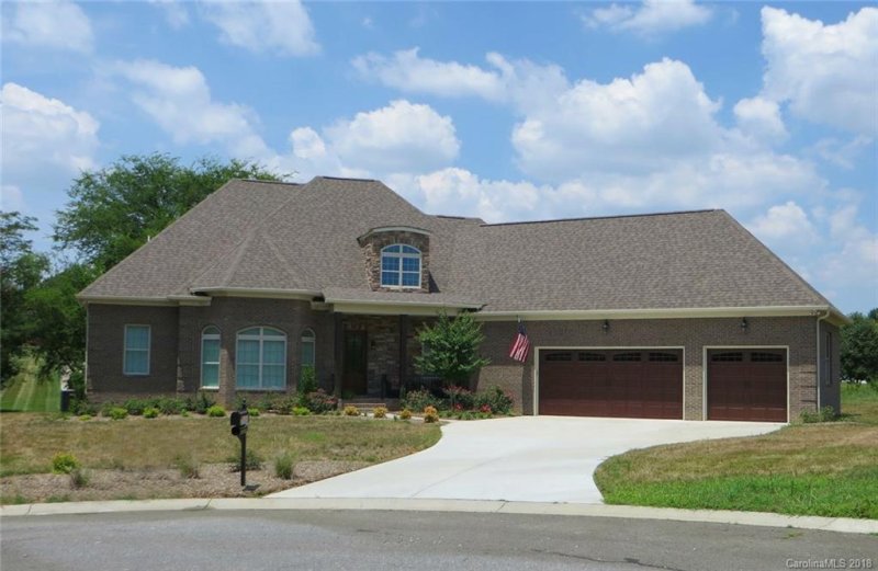 Property image 2 at 8050 Torquay Drive, Harrisburg, NC 28075