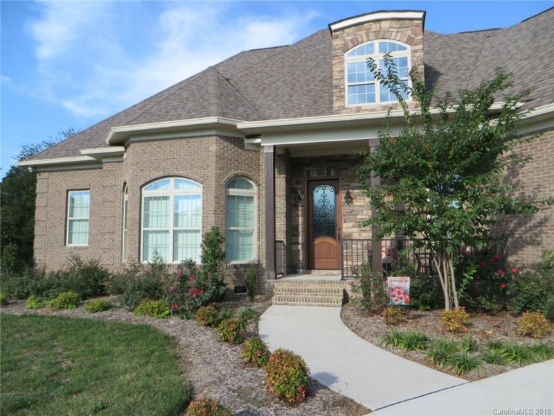 Property image 3 at 8050 Torquay Drive, Harrisburg, NC 28075