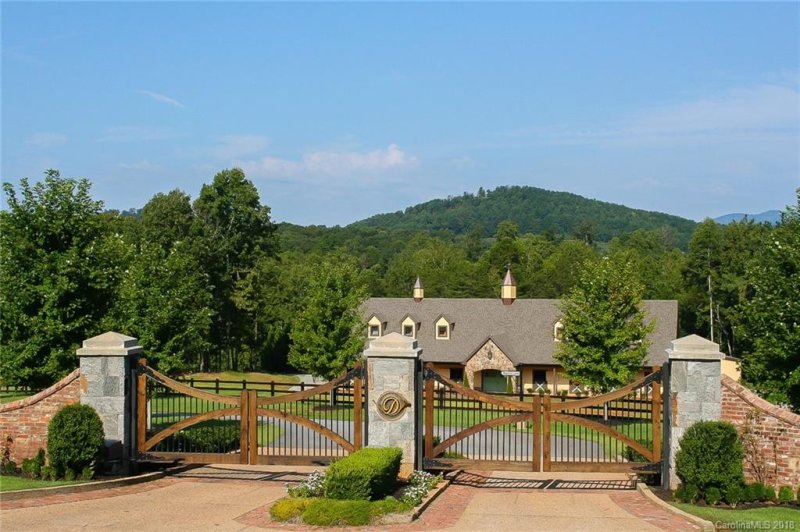 Property image 2 at 110 Doveridge Drive, Columbus, NC 28722