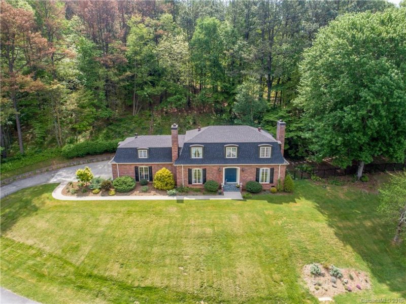 34 Forest Park Drive