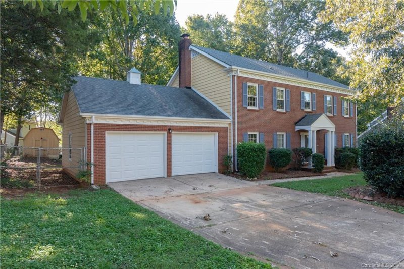 Property image 2 at 7128 Amarillo Drive, Charlotte, NC 28262