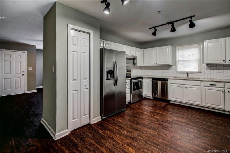 Property image 3 at 2134 Augusta Street, Charlotte, NC 28216