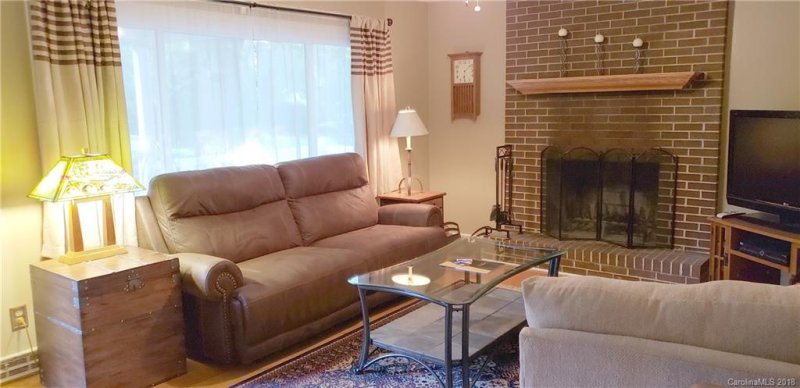 Property image 4 at 69 Rash Road, Asheville, NC 28806