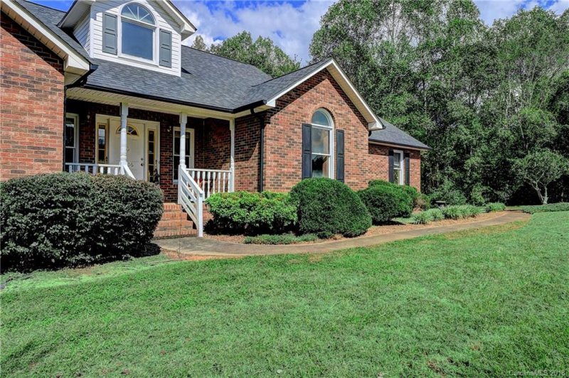 Property image 2 at 3006 Eaker Drive, Cherryville, NC 28021