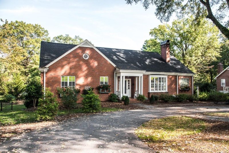 Property image 2 at 7 7th Avenue, Hickory, NC 28601