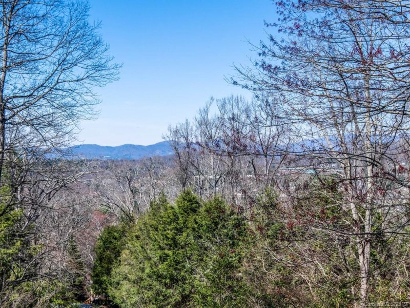 Property image 2 at 113 Galloway Drive, Asheville, NC 28803