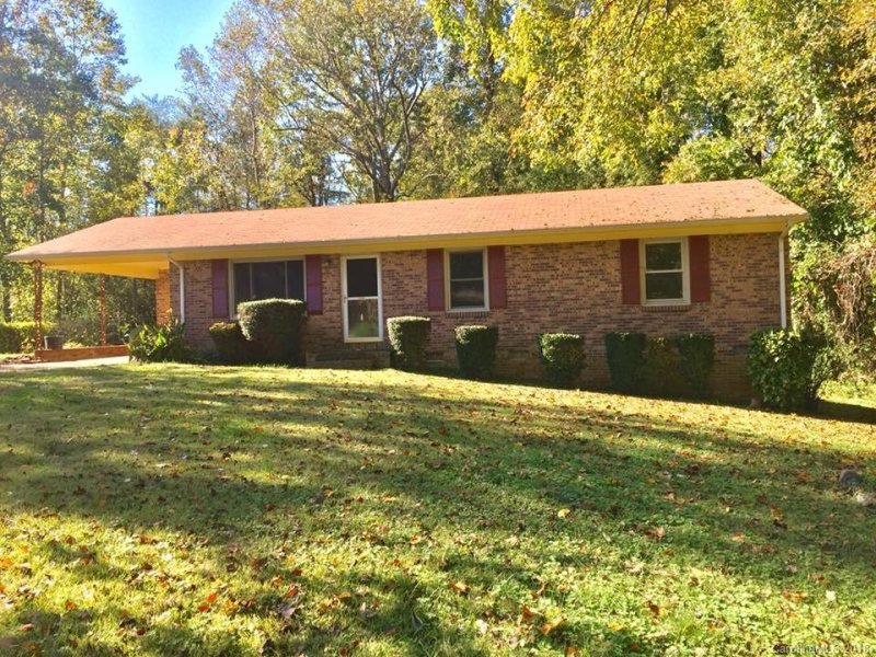 Property image 2 at 703 Ralphs Boulevard, Gastonia, NC 28052