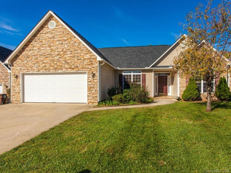 Property image 2 at 28 Summer Meadow Road, Arden, NC 28704