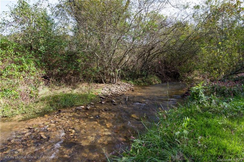 Property image 2 at 6 Timbers Edge Lane, Fairview, NC 28730