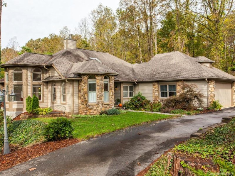 Property image 3 at 114 Blackberry Lane, Fairview, NC 28730