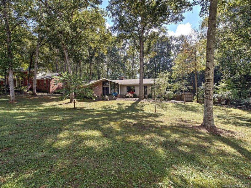 Property image 2 at 274 Heathwood Drive, Spartanburg, SC 29307
