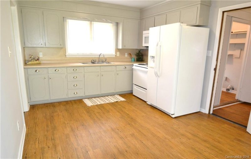 Property image 3 at 855 Allister Drive, Charlotte, NC 28227