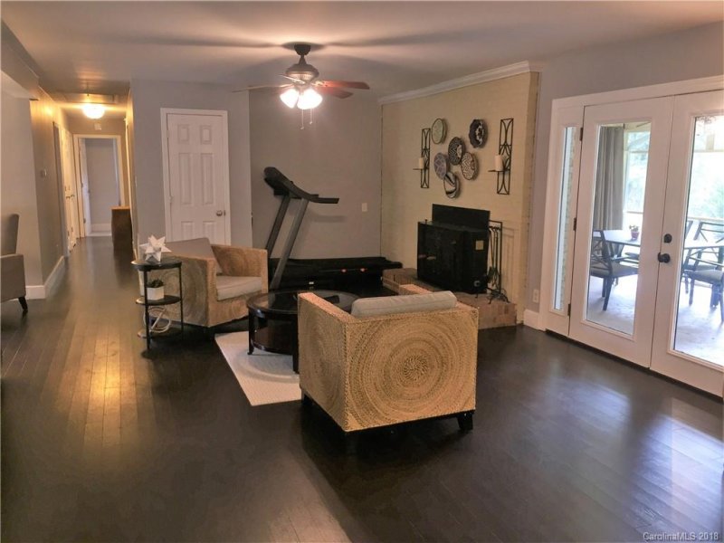 Property image 5 at 9409 Stonegate Drive, Charlotte, NC 28216