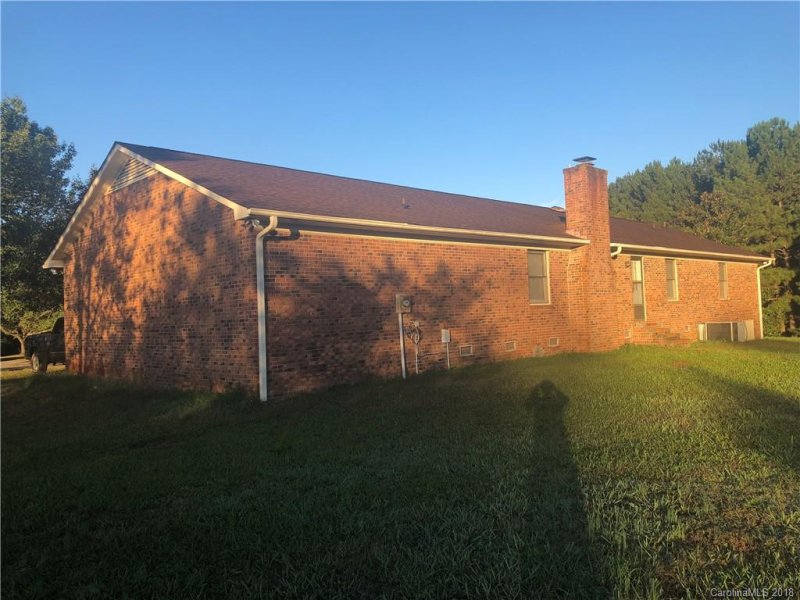 Property image 2 at 1615 Deer Run Road, Catawba, SC 29704