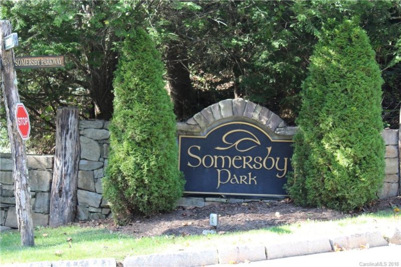 Property image 3 at 410 Somersby Parkway, Hendersonville, NC 28739
