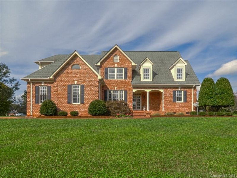 Property image 2 at 1808 Lakeview Drive, Monroe, NC 28112