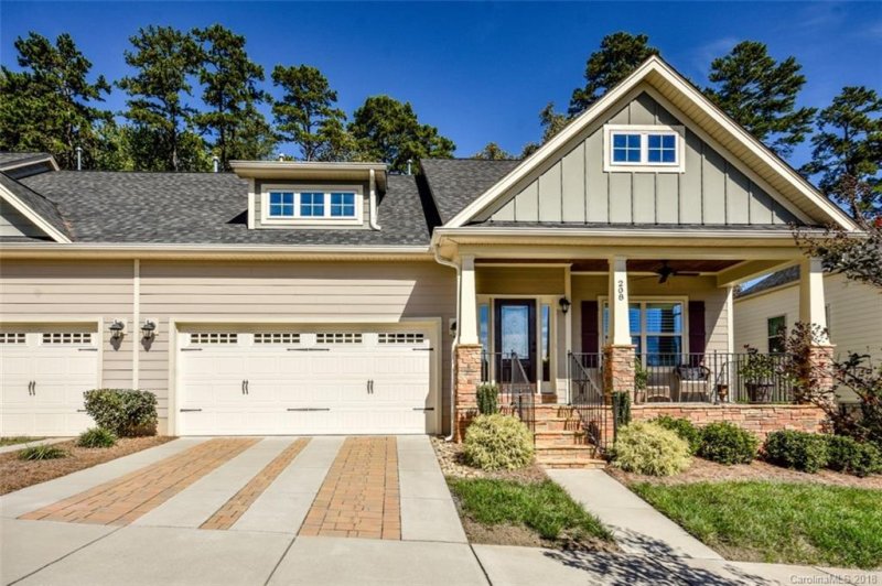 Property image 2 at 208 Aztec Circle, Mooresville, NC 28117