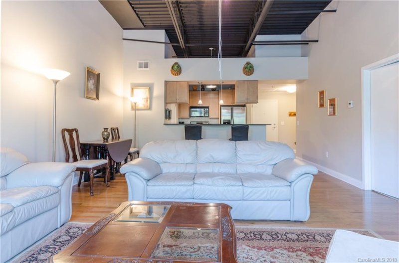 Property image 3 at 3920 Sharon Road, Charlotte, NC 28211